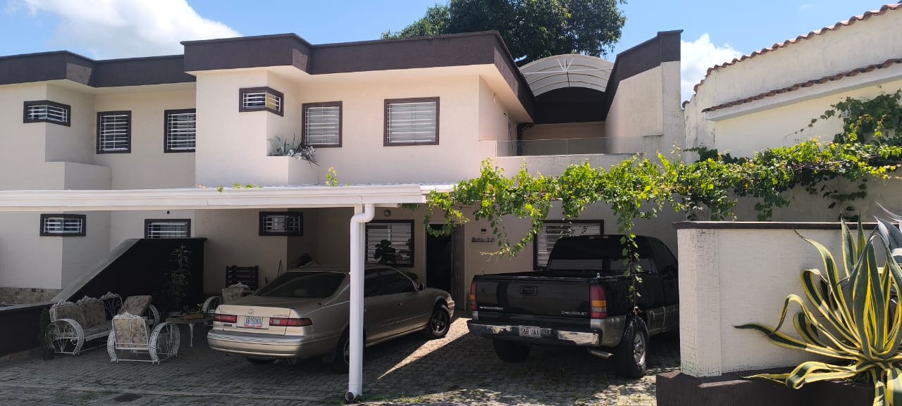 Hermoso Townhouse listo para Mudarse casco Central de San Felipe 